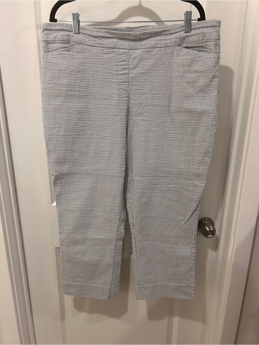 Hilary Radley White and Navy Seersucker Cropped Pants